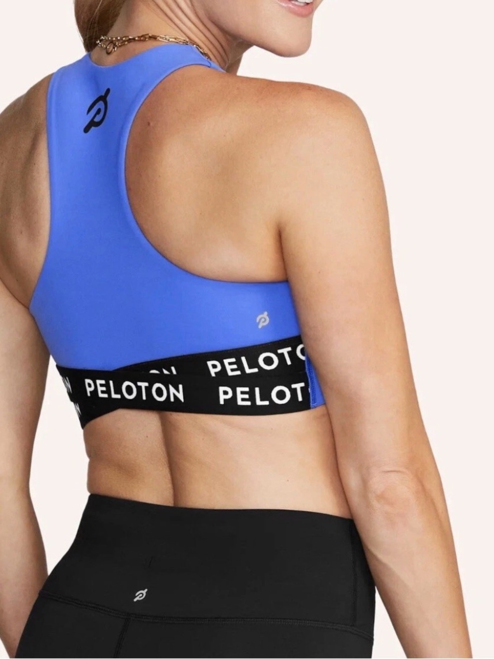 Peloton Precise And Charged High Neck
Zip Sports Bra Large